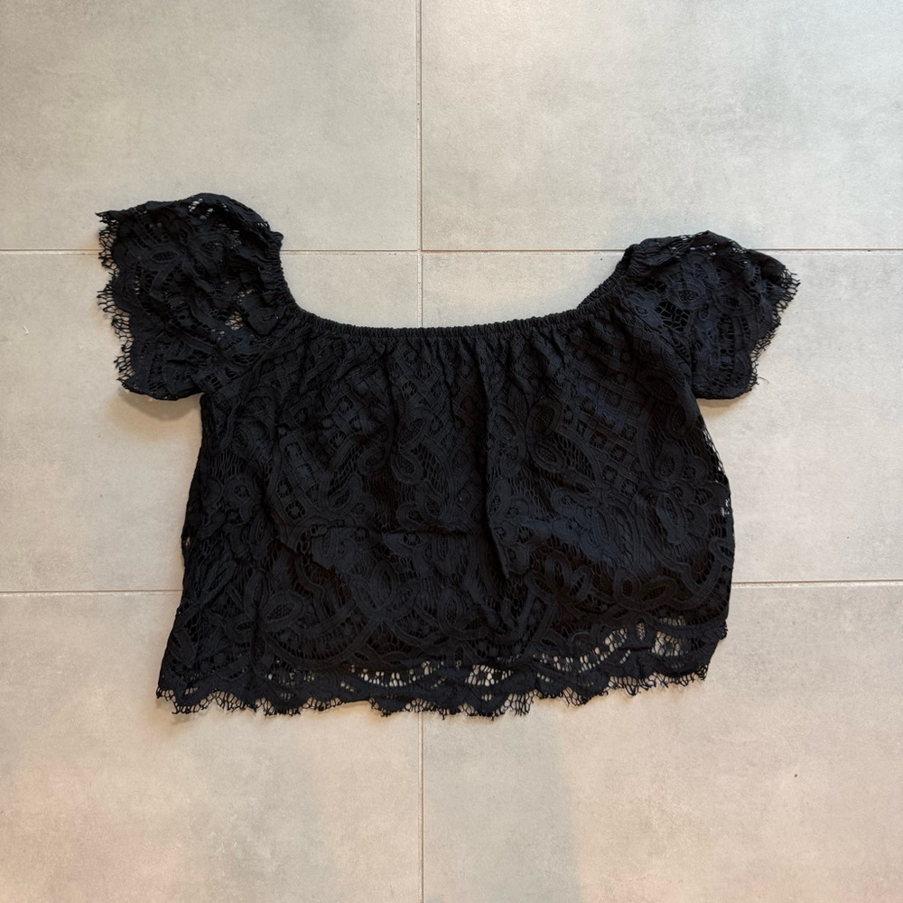 Express Elegant Black Lace Women's Crop Top